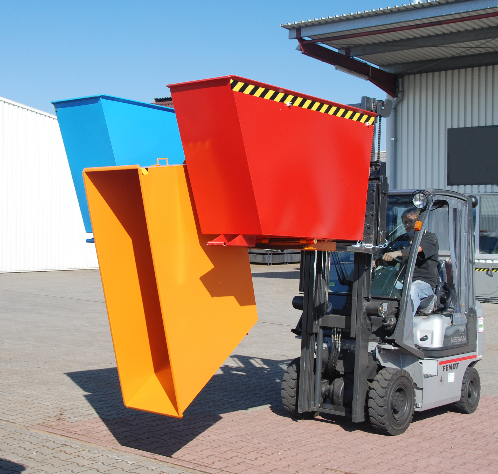 Kippbehälter Typ TRIOoto (kann Zubehör enthalten)